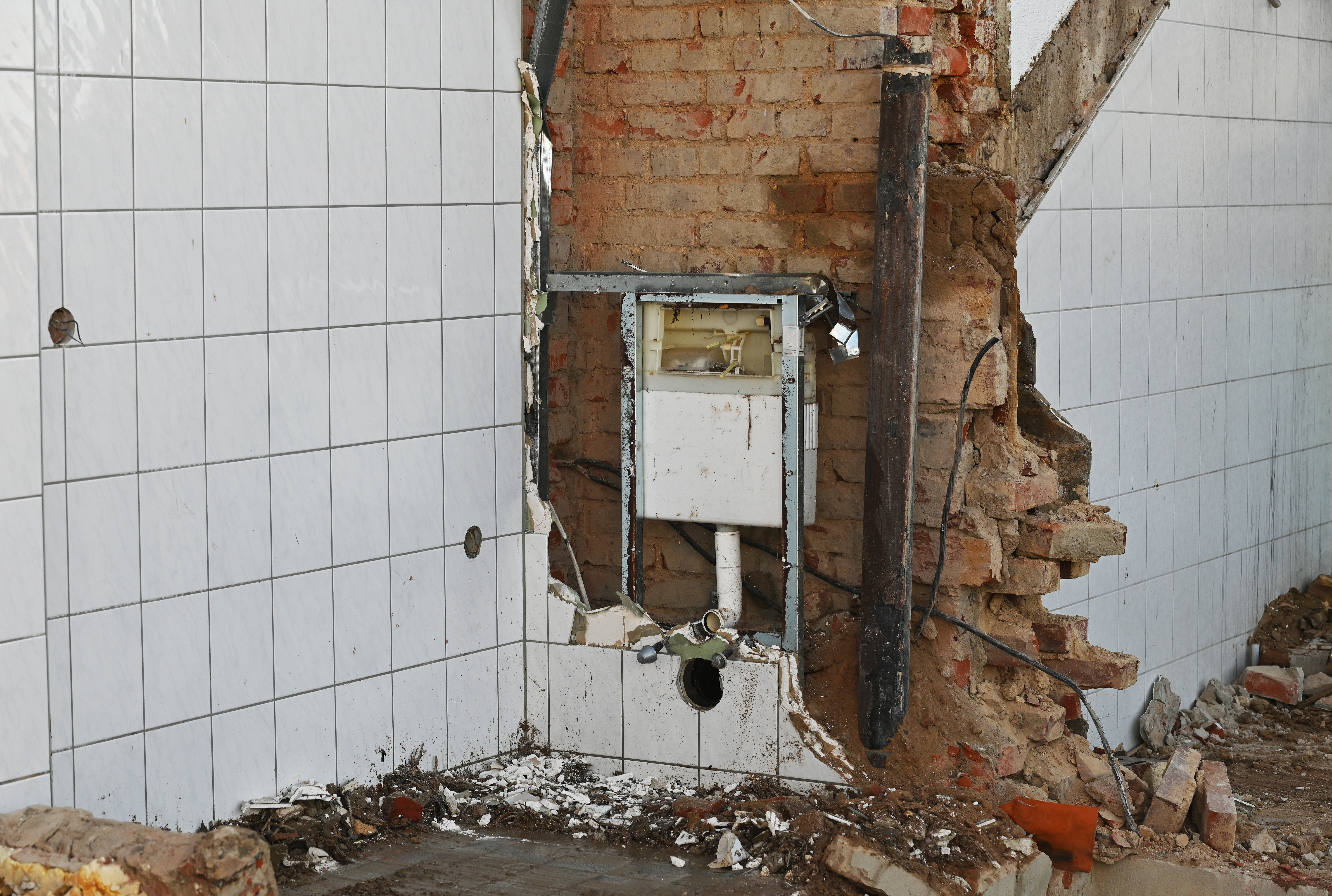 Rückbau und Entkernung in Weisenheim
